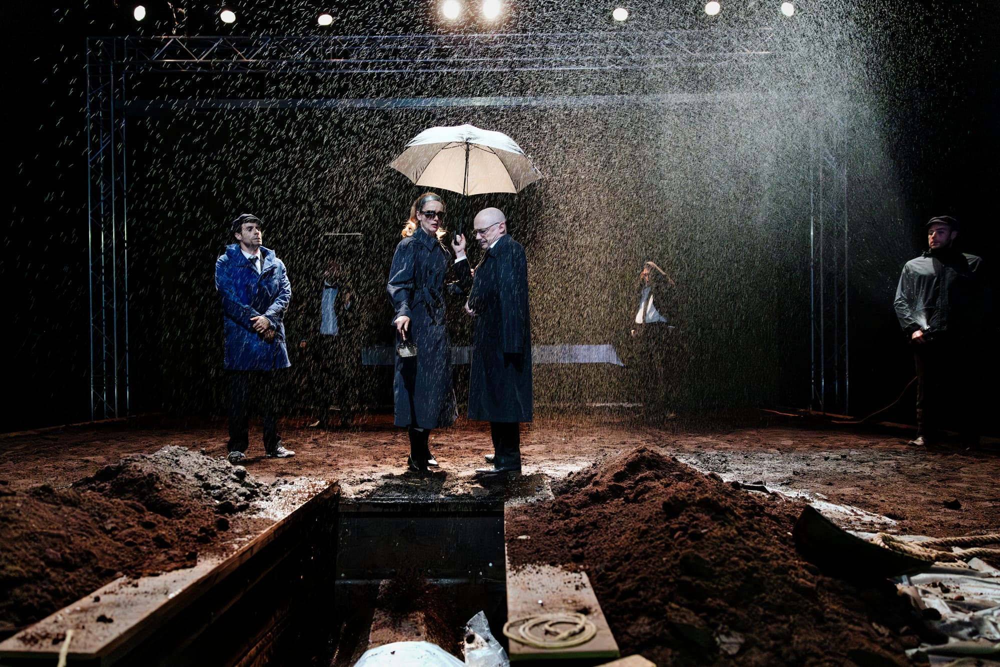 Hamlet by William Shakespeare. Directed by Thomas Ostermeier.  Production : Schaubühne Theatre. Photo © Gianmarco Bresadola (2024)